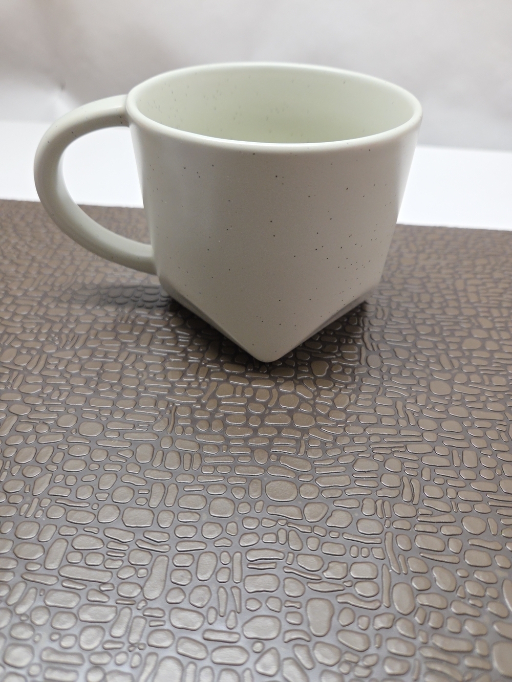 Starbucks Reserve Roastery Seattle Bevel Off Beige Ceramic Coffee Mug Cup 12oz - Picture 6 of 6